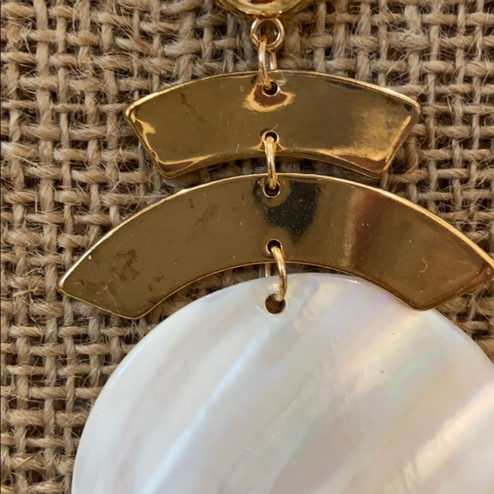 Real Shell Earrings - Picture 2 of 3